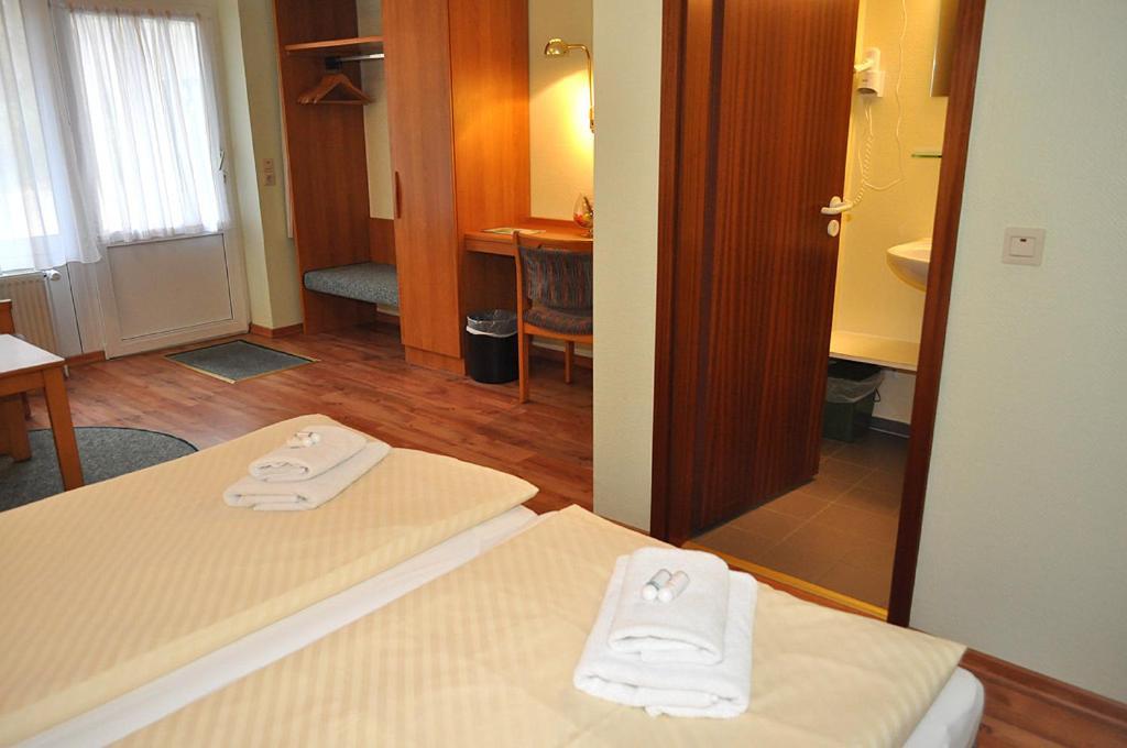 Gaestehaus Lietzow & Stoertebeker Camp 외부 사진